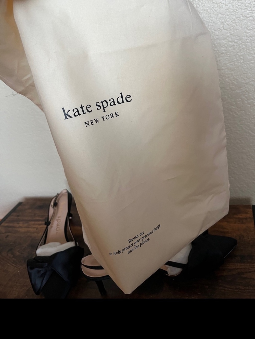 🆕 Kate Spade ♠️ Black satin Lux Marseille Pumps with dust bag - Picture 7 of 8